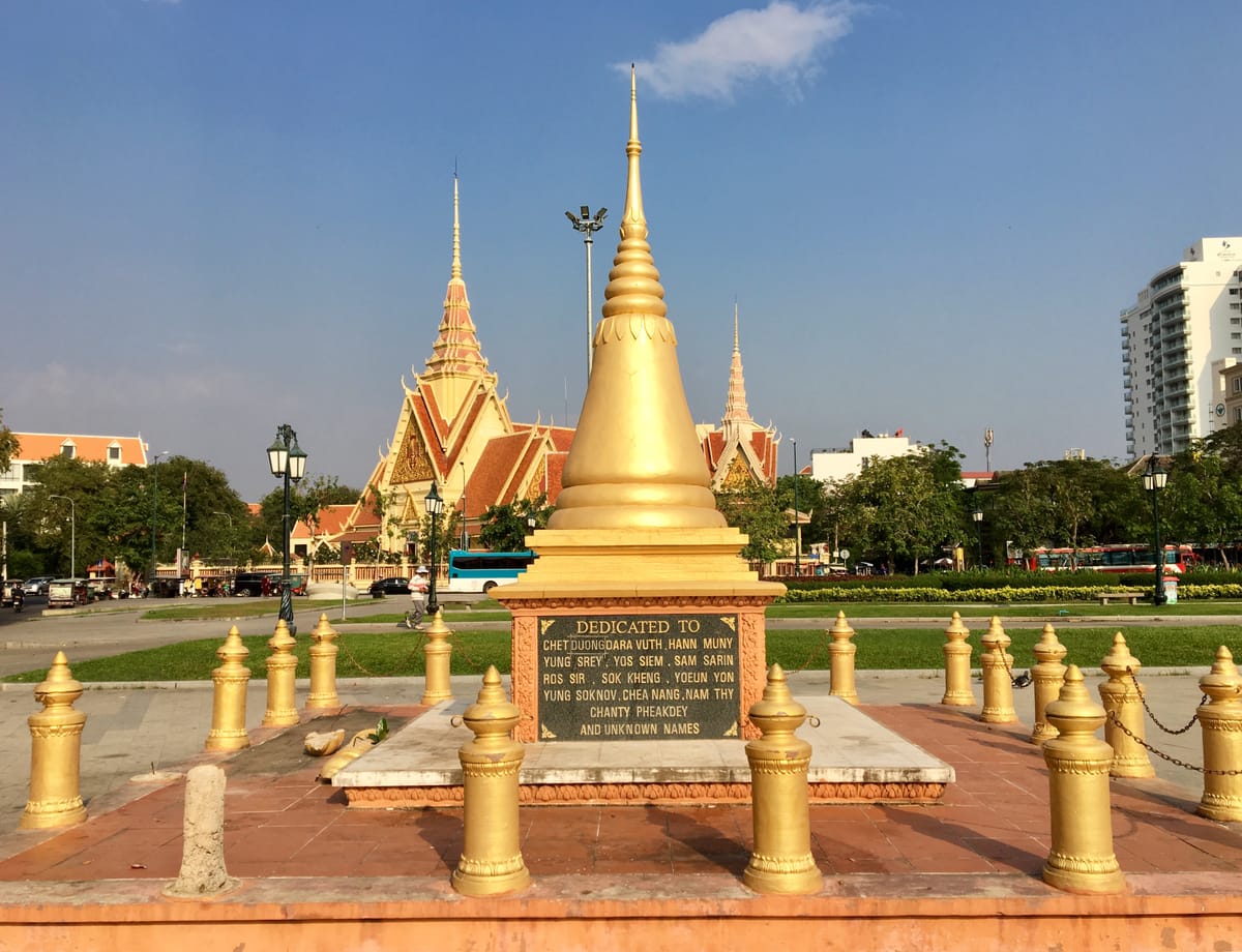 Phnom Penh- Le phénix renait de ses cendres