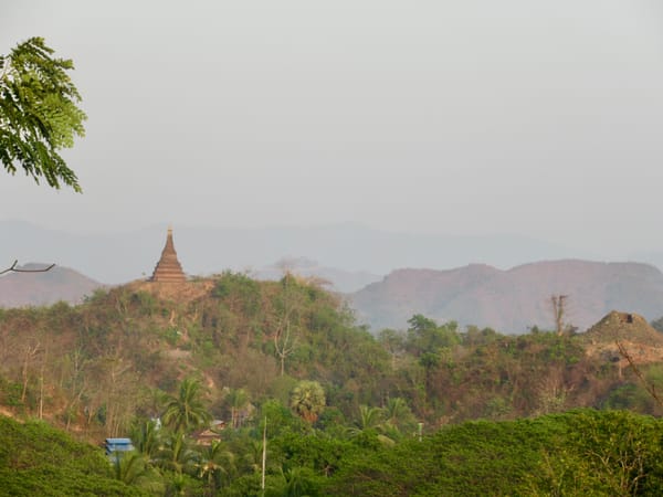Mrauk U- Les temples perdus dans la forêt